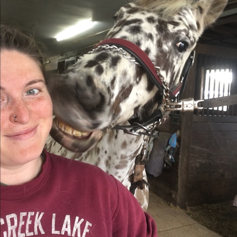 Meet your Posher, Courtney